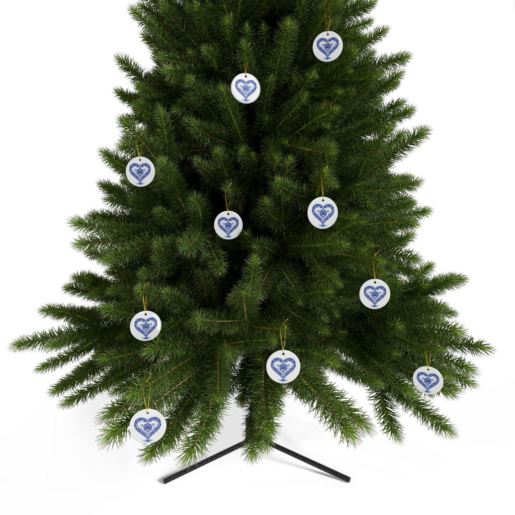 Keramisch ornament in de vorm van een blauw bloemenhart — Dubbelzijdig kerst- en cadeaudecoratie